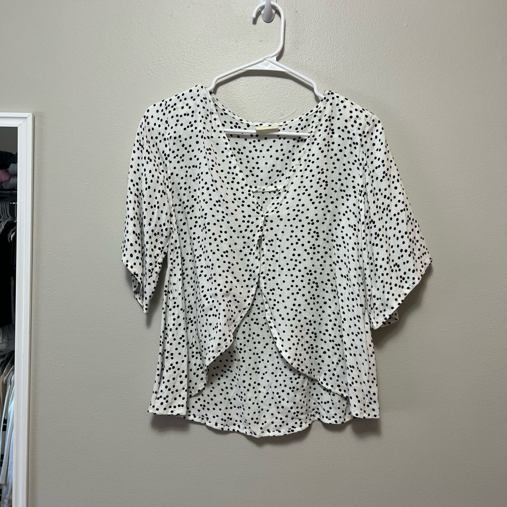 Zulu & zephyr polka dot open front top